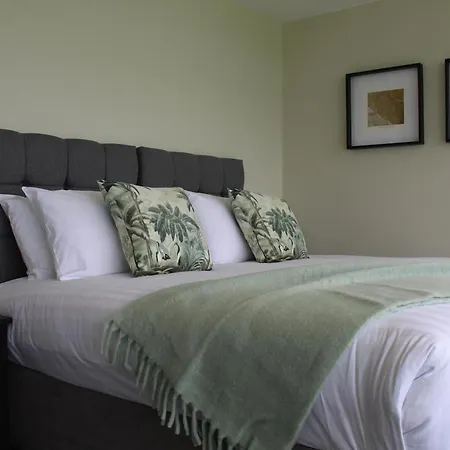 The Blue Horizon Guest house Laherne Hill